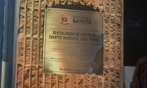 ACOMPANHE ▶️ | Centro de Eventos eterniza o nome de Maria Círia Zunino