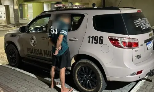 Suspeito de tráfico com mandado em aberto é preso no bairro Nova Descoberta, em Tijucas