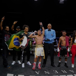 Arena na praia de BC recebe disputas de cinturão do boxe internacional neste domingo