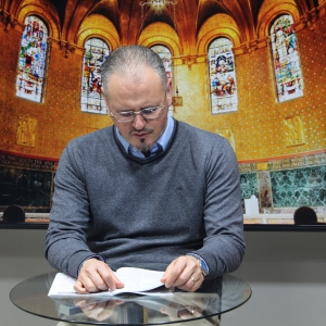 Padre Elizandro Scarsi conduz inspirador momento de fé e bênção nesta quarta-feira, 22 de julho