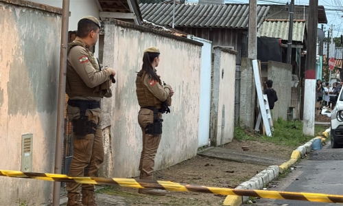 Tiros são registrados durante operação policial na Rua Navegantes em Tijucas