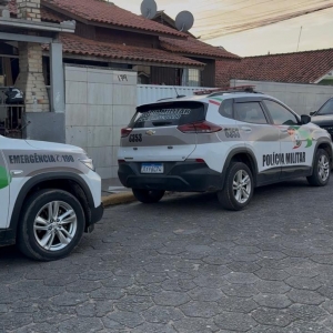 NOVAS INFORMAÇÕES | Suspeitos presos com crack e cocaína tentaram fugir pulando muro em Tijucas