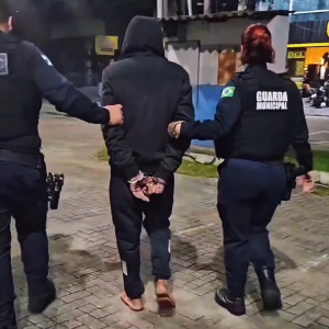 Em menos de horas, câmeras identificam furto em posto de saúde e agentes prendem suspeito
