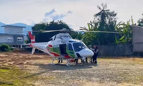Mulher sofre infarto em São João Batista e é levada de helicóptero para hospital de referência
