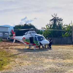Mulher com infarto é levada de helicóptero para hospital de referência