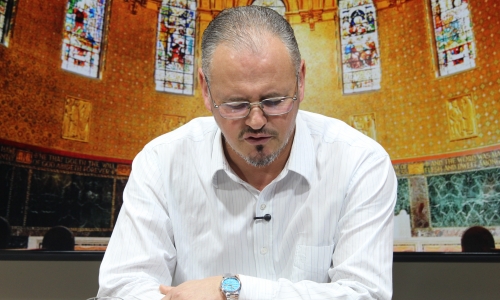 Padre Elizandro Scarsi conduz inspirador momento de fé e bênção nesta quarta-feira, 29  de julho