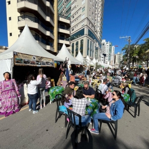 Organização de festa junina beneficente muda rotas de trânsito no Centro de Itapema 