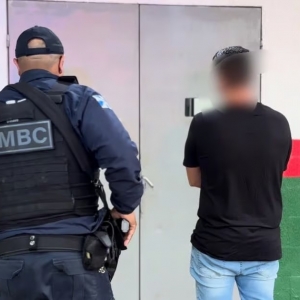 Extensa dívida em pensão alimentícia custa a liberdade de homem em BC