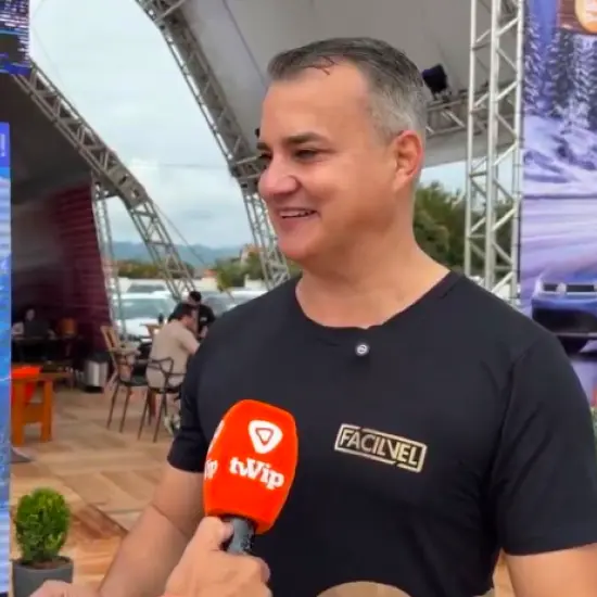 CONFIRA ▶️ | Hiper Feirão  da Fácilvel reúne mais de 400 veículos em Tijucas