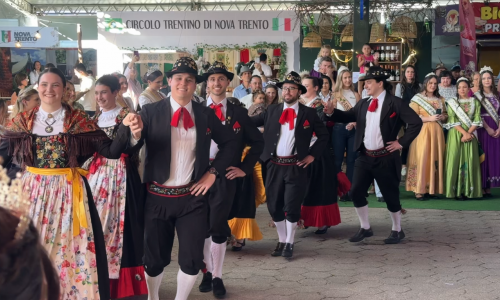 Público de 25 mil pessoas marca início da 32ª edição do Incanto Trentino
