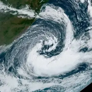 CICLONE BOMBA | Entenda o que é e como funciona o fenômeno que ameaça Santa Catarina nesta semana