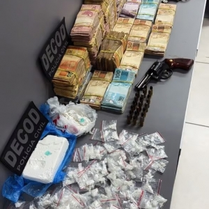 Operação desmonta organização criminosa em oito cidades do litoral catarinensE