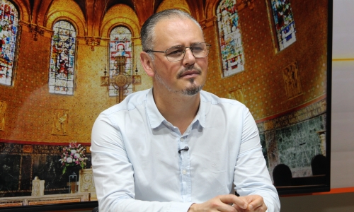Mensagens de fé e oração com Padre Elizandro para sua terça-feira, 11 de agosto