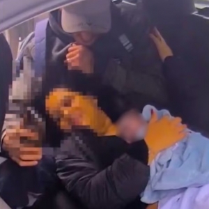 Bebê não esperou o hospital e veio ao mundo dentro de carro de aplicativo