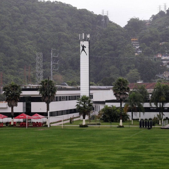 Indústria de Tijucas equipa vestiário do Santos FC com tecnologia catarinense