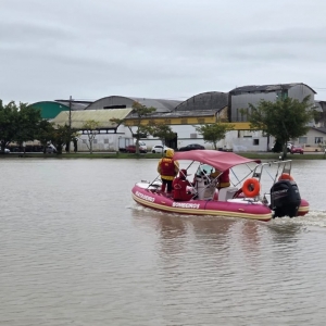 Quarto dia de buscas no Rio Tijucas encerra sem localizar desaparecido; sonar aponta pista submersa