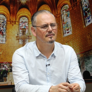 Padre Elizandro Scarsi encerra a semana com bênçãos e mensagem de esperança nesta sexta-feira, 14 de agosto