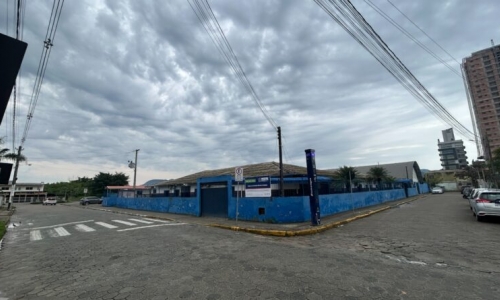 Escola de Porto Belo entrega reforma completa após investimento de R$ 972 mil