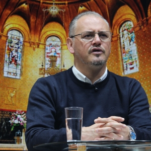 Mensagens de fé e oração com Padre Elizandro para sua terça-feira, 18 de agosto