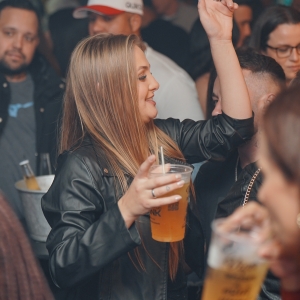 VEJA AS FOTOS | Engenharia do Drink celebra dois anos com primeira Roda de Samba em Tijucas
