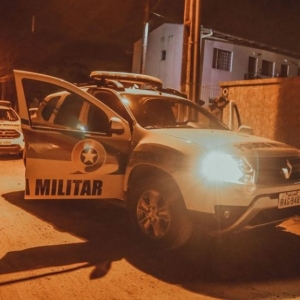 Procurada por roubo é localizada pela PM durante abordagem em Canelinha