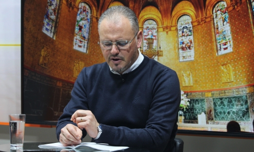 Padre Elizandro Scarsi encerra a semana com bênçãos e mensagem de esperança nesta sexta-feira, 21 de agosto