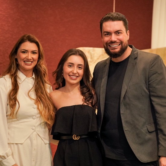 VEJA AS FOTOS | Allita Colchões reúne convidados em noite de lançamento do novo showroom em Itapema