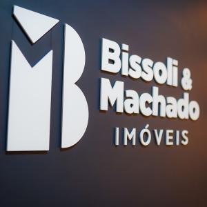 De portas abertas há um ano, B&M Imóveis fortalece presença em Canelinha