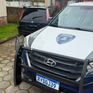 Homem é abordado e veículo furtado recuperado durante patrulha matinal