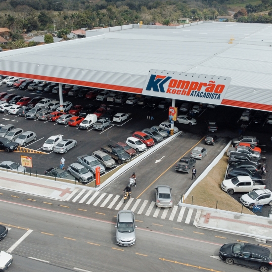 VEJA AS FOTOS | Komprão inaugura loja em Ituporanga e gera mais de 100 empregos