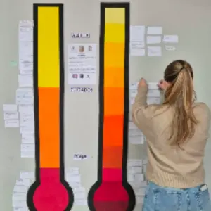 ASSISTA ▶️ | Mural transforma percepções de estudantes em alerta contra a violência durante o Agosto Lilás