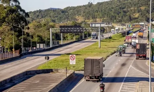 Trecho de Governador Celso Ramos no Contorno de Florianópolis terá bloqueio noturno nesta quarta
