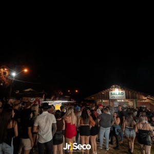 Sexta-feira do Rodeio de Canelinha tem quatro atrações musicais e provas de laço em duplas
