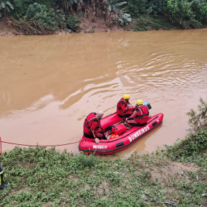 Corpo de brusquense é encontrado quatro dias após carro cair no rio Itajaí-Mirim