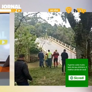 ATUALIZAÇÃO ⚠️ | Mulher é resgatada com vida após ponte desabar em Canelinha