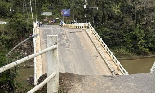 FALTA DE ÁGUA 🚿 | Prefeito em exercício fala sobre ponte colapsada; abastecimento de água será afetado