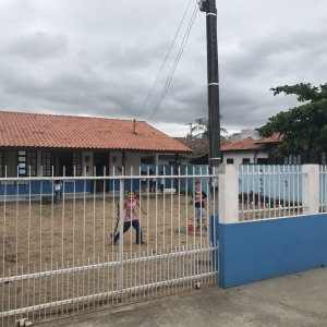 Crise hídrica provocada por queda de ponte atinge escolas do município