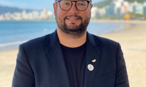 Fafá deixa cargo na Saúde de Itapema; nova secretária assume cargo interinamente
