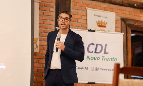 VEJA AS FOTOS | Palestra sobre gestão do tempo reúne empreendedores em Nova Trento