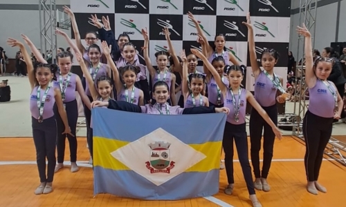 Ginástica de Canelinha encerra participação regional com dezoito pódios