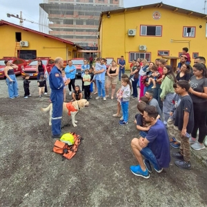 Tirolesa, quadriciclo e cães farejadores irão marcar celebração do centenário do Corpo de Bombeiros