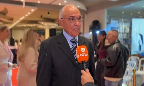 MODA ▶  | Desfile marca noite desta quarta-feira em Tijucas