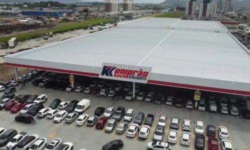 SUCESSO ▶ | Inauguração da 100ª loja do Koch movimenta Itajaí