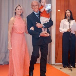 VEJA AS FOTOS | Desfile de primavera-verão movimenta Centro Comercial Vila em Tijucas