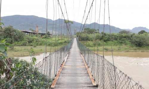 Obras na ponte de arame de Canelinha restringem passagem de motocicletas