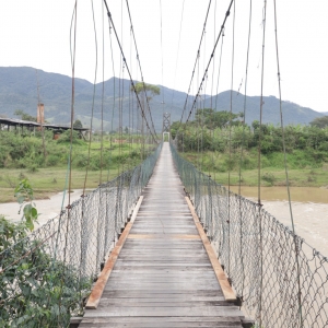 Obras na ponte de arame de Canelinha restringem passagem de motocicletas