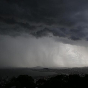 Tijucas e região entram em observação para temporais com raios, granizo e rajadas de vento