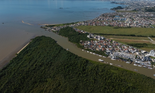 Dragagem do Rio Biguaçu começa com investimento de R$ 18 milhões e prazo de 14 meses