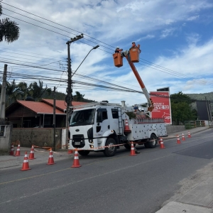 Rede elétrica de cidades do Litoral Norte passa por reforço antes da temporada de verão