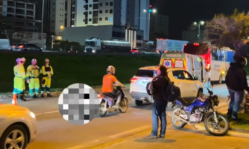Motociclista é atropelado após colisão com ônibus e morre em Itapema